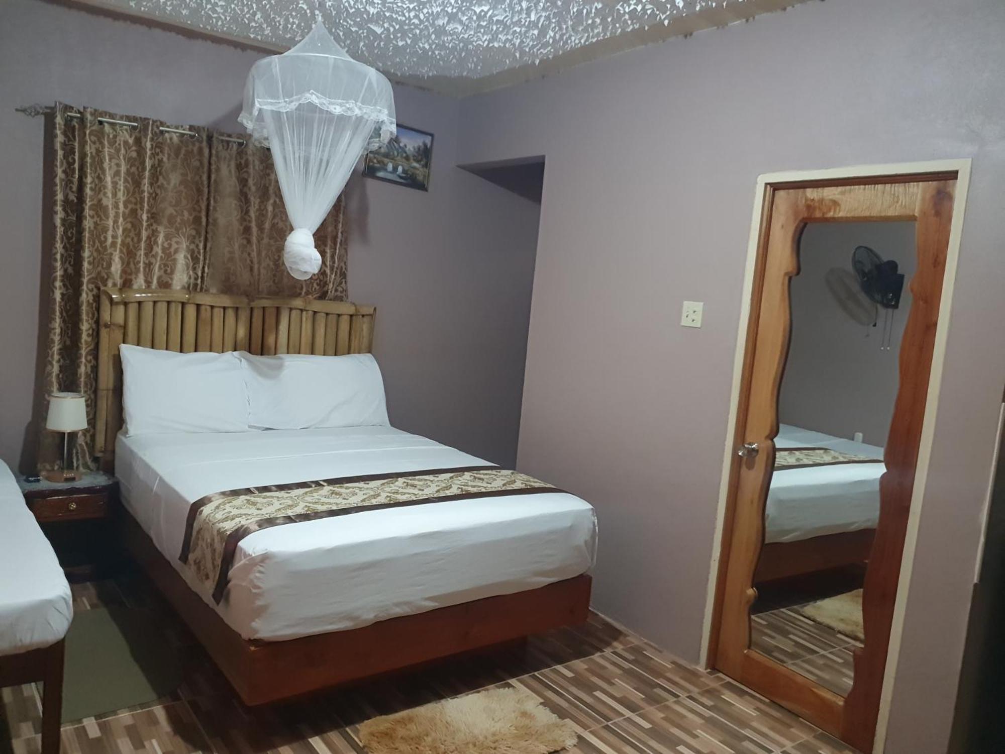 Mesmerize Guest House Port Antonio Rom bilde